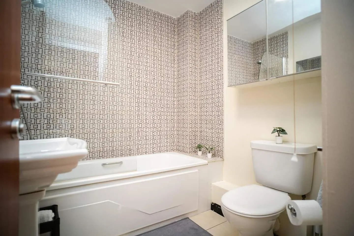 Central Duplex Apartment In Belfast City Centre